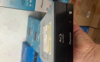 电脑光驱刻录光盘教程（轻松学会使用电脑光驱刻录光盘的方法）
