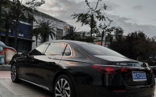 奔驰E300（探索奔驰E300的尊贵与激情）