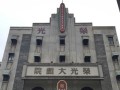 华谊电影机在电影行业的地位和影响力如何？（华谊电影机的发展历程和市场表现）