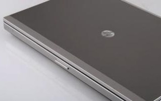 以惠普8460p玩游戏的实际表现如何？（探索惠普8460p在游戏中的性能和适应性）