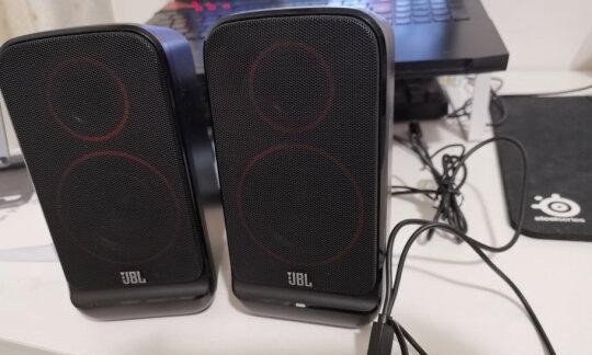 JBL820音箱的音质表现与功能特点剖析（透明纯净的音质，打造身临其境的听觉享受）-第1张图片-数码深度