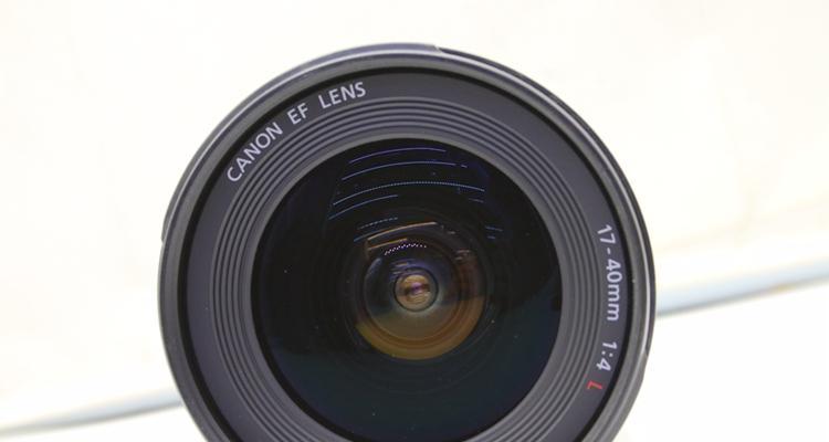 佳能17-40广角端畸变表现如何？（佳能17-40广角端畸变的评价与优劣）-第1张图片-数码深度