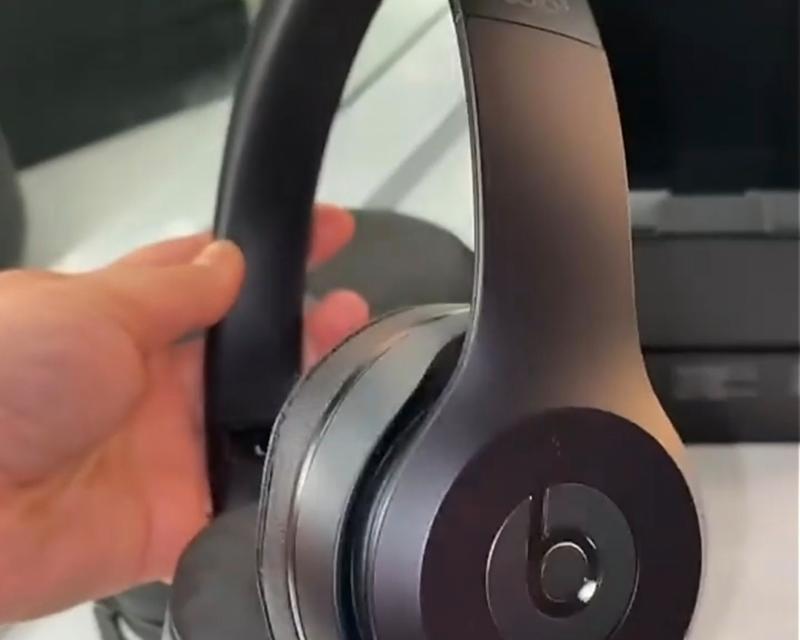探索Beats耳机Solo3的音质与舒适度（体验无与伦比的音乐品质和长时间佩戴的舒适感）-第2张图片-数码深度