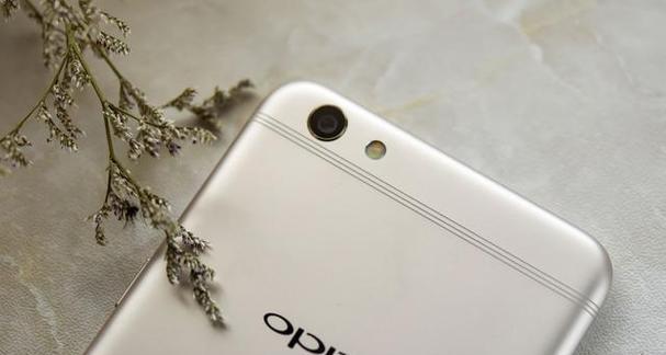 OPPOR9音质体验（OPPOR9音质表现如何？一起来听听它的奇妙之处吧！）-第2张图片-数码深度