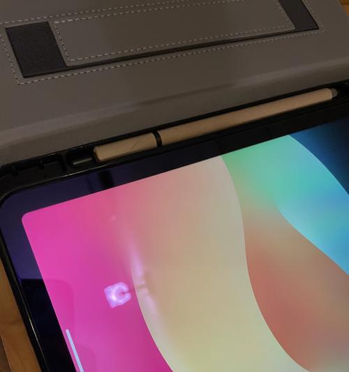 如何正确贴膜保护iPad？（学习正确的iPad贴膜方法，保护屏幕清晰细腻）-第1张图片-数码深度