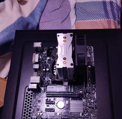 网购电脑显卡接线教程（一步步教你如何正确接线，实现电脑升级！）-第3张图片-数码深度