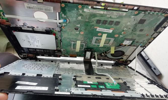 华硕系列电脑拆解教程（华硕电脑拆解教程，学习如何维护和升级你的电脑！）-第3张图片-数码深度